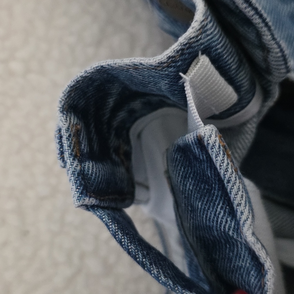 L.L. Bean Men's Classic Denim Jeans 36x29 - Picture 9 of 15